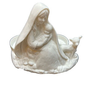 Vintage Mary with Baby Jesus and L white Porcelaine tealight -  Made in Japan